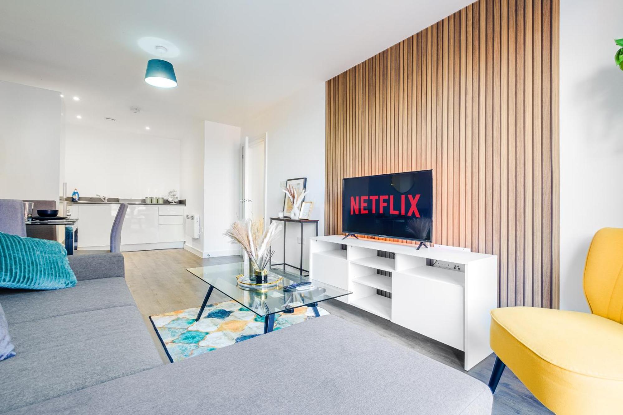 City Centre Emerald Escape - Sleeps-6, 2Beds & 2Baths , Netflix , Free Internet Birmingham Exterior photo