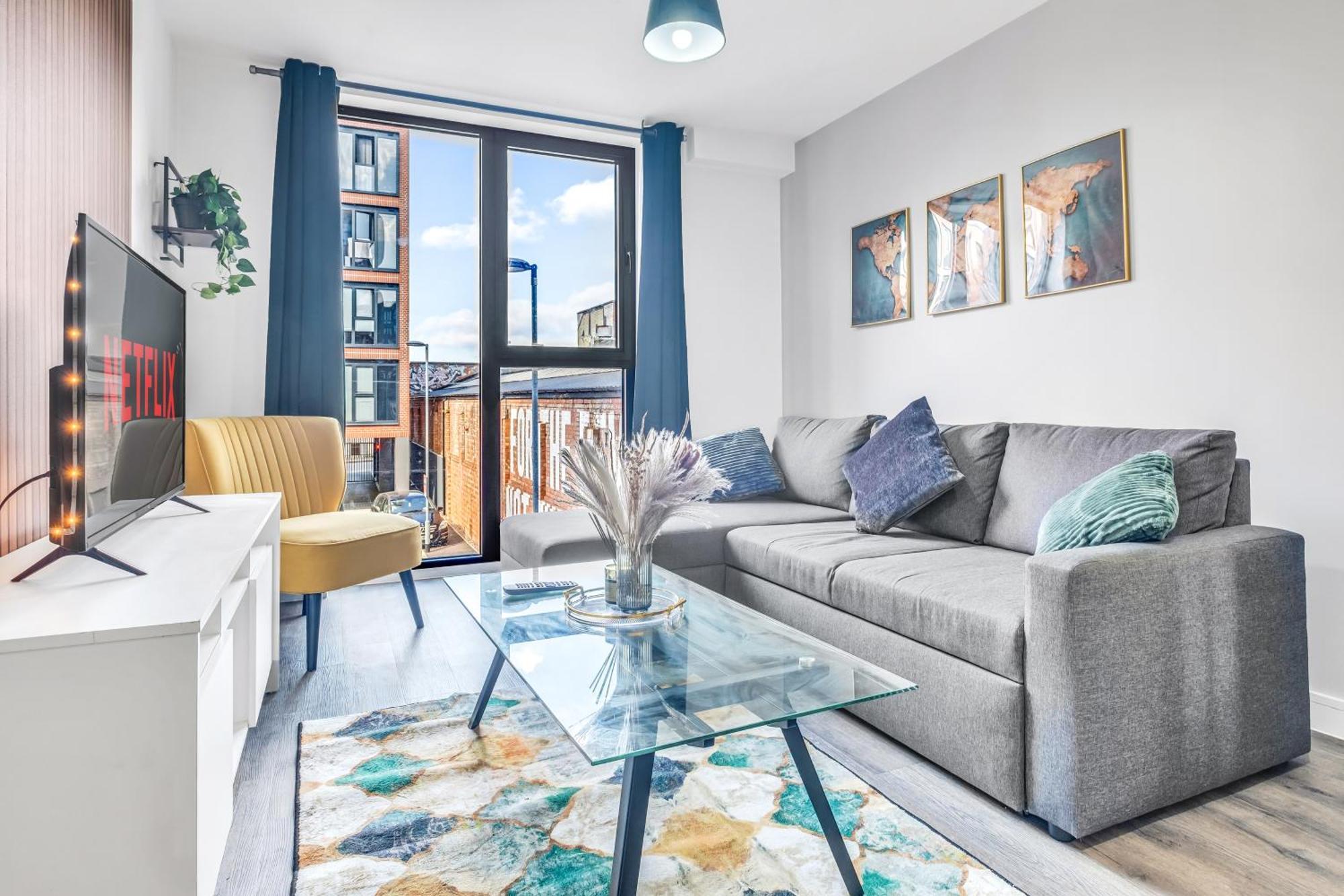 City Centre Emerald Escape - Sleeps-6, 2Beds & 2Baths , Netflix , Free Internet Birmingham Exterior photo