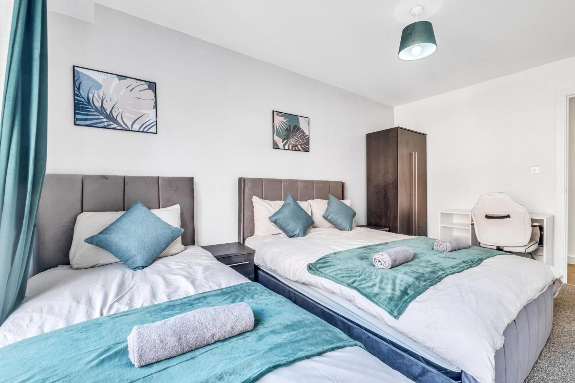 City Centre Emerald Escape - Sleeps-6, 2Beds & 2Baths , Netflix , Free Internet Birmingham Exterior photo